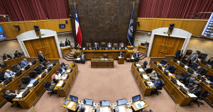 Senado aprueba en general proyecto de ley que flexibiliza el cabotaje marítimo en Chile La discusión del proyecto continuará en particular en la Comisión de Transportes del Senado, espacio donde se espera seguir profundizando en los efectos logísticos y regulatorios que implica esta apertura progresiva del cabotaje.