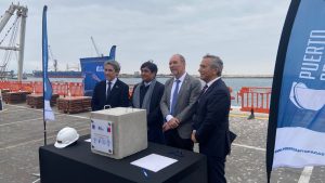BIMINISTRO DE OBRAS PÚBLICAS, TRANSPORTES Y TELECOMUNICACIONES DA EL VAMOS A HISTÓRICA AMPLIACIÓN DEL MOLO DE ABRIGO DEL PUERTO DE ANTOFAGASTA